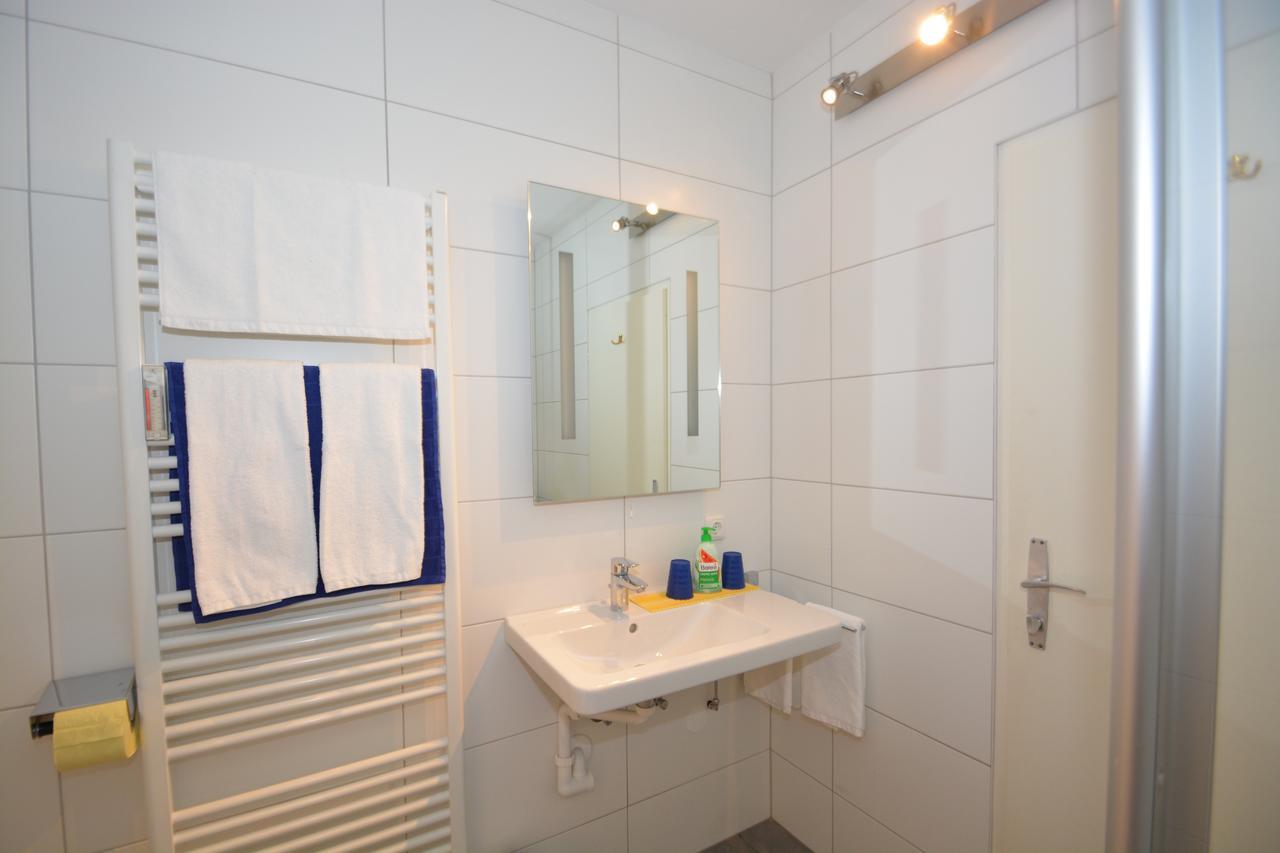 Areit One Family And Friends Apartment Τσελ αμ Ζέε Εξωτερικό φωτογραφία
