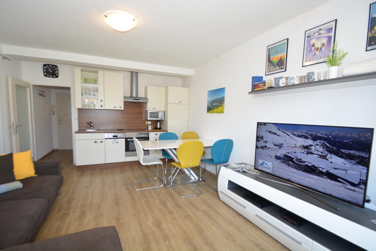 Areit One Family And Friends Apartment Τσελ αμ Ζέε Εξωτερικό φωτογραφία